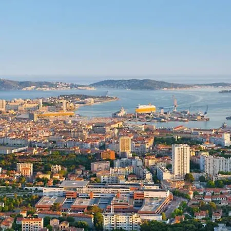 T2 Grande Terrasse Comme Une Maison 8 Min Des Plages Apartment *