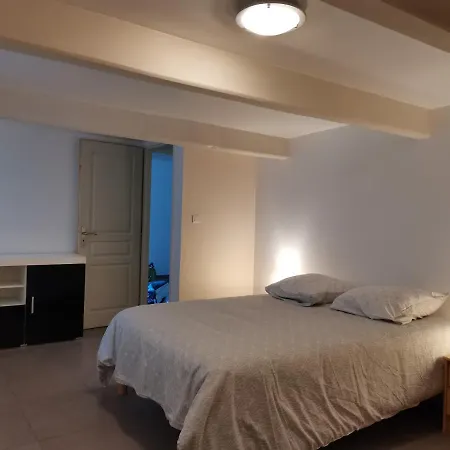 T2 Grande Terrasse Comme Une Maison 8 Min Des Plages Apartment Toulon